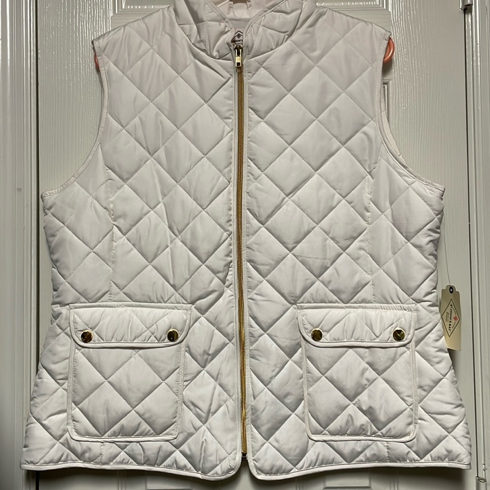St. John's Bay White Quilted Hooded Vest